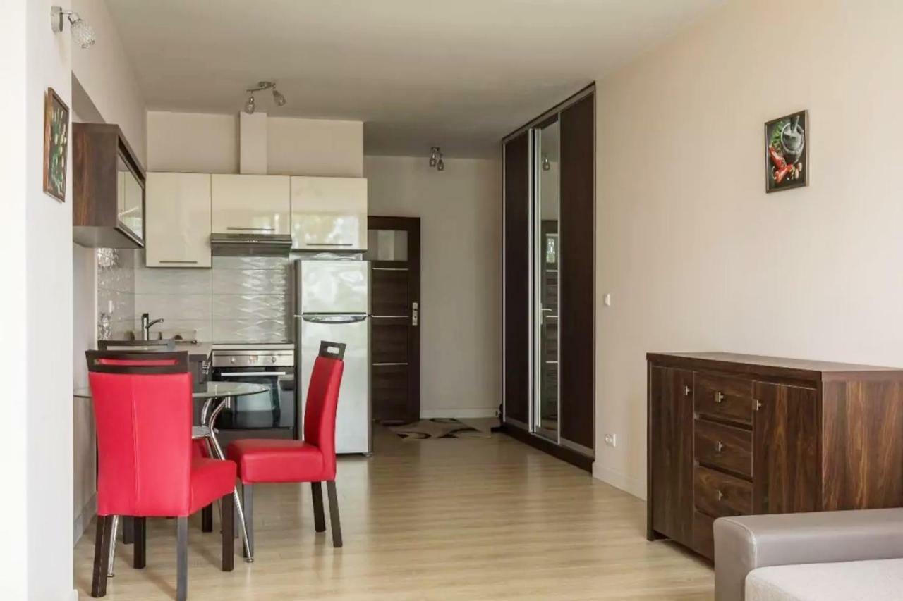 Grojecka 194 - Cozy By Homeprime Appartement